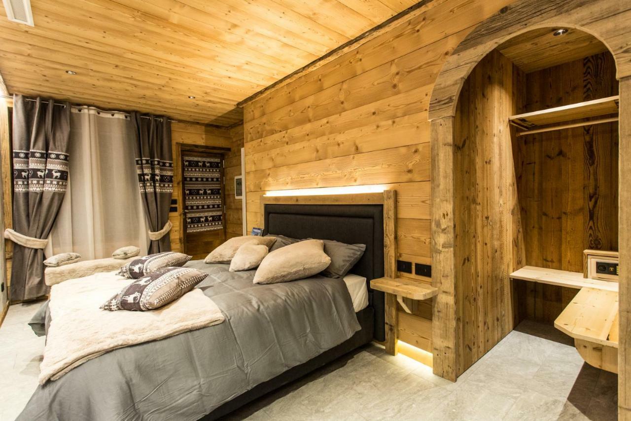 Alpine Rooms Guesthouse Breuil-Cervinia Exteriör bild