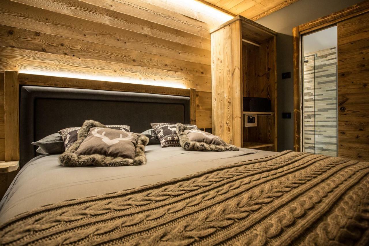 Alpine Rooms Guesthouse Breuil-Cervinia Exteriör bild