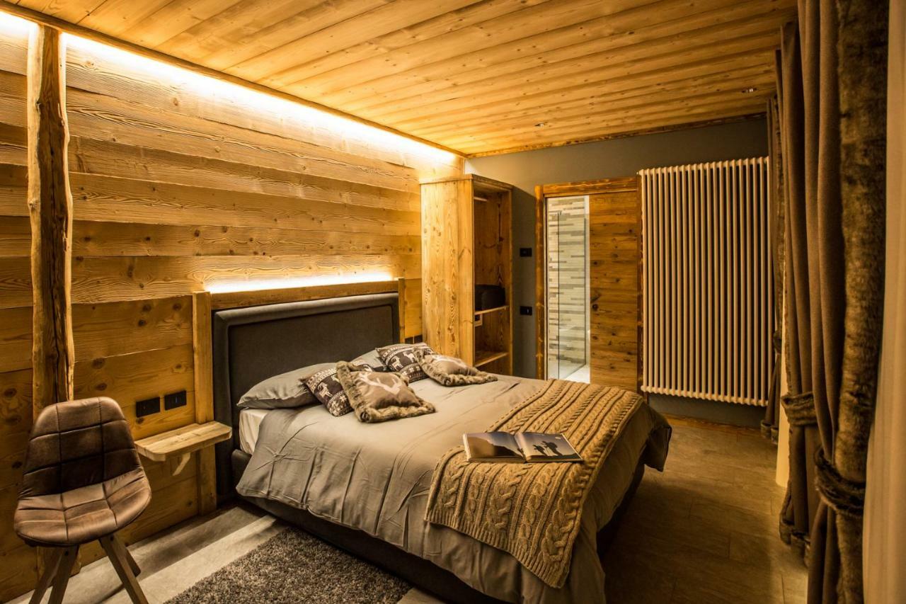 Alpine Rooms Guesthouse Breuil-Cervinia Exteriör bild