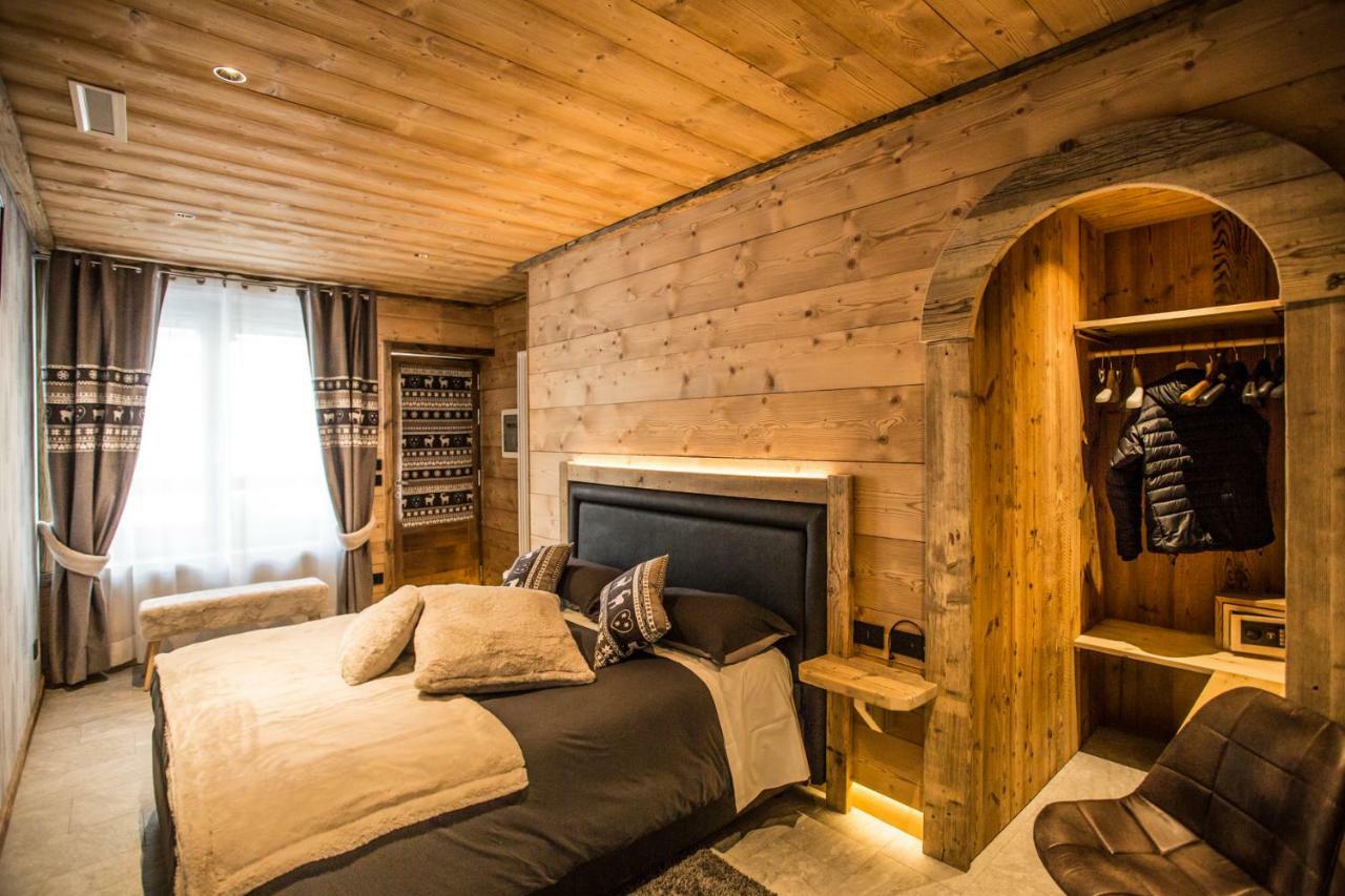 Alpine Rooms Guesthouse Breuil-Cervinia Exteriör bild