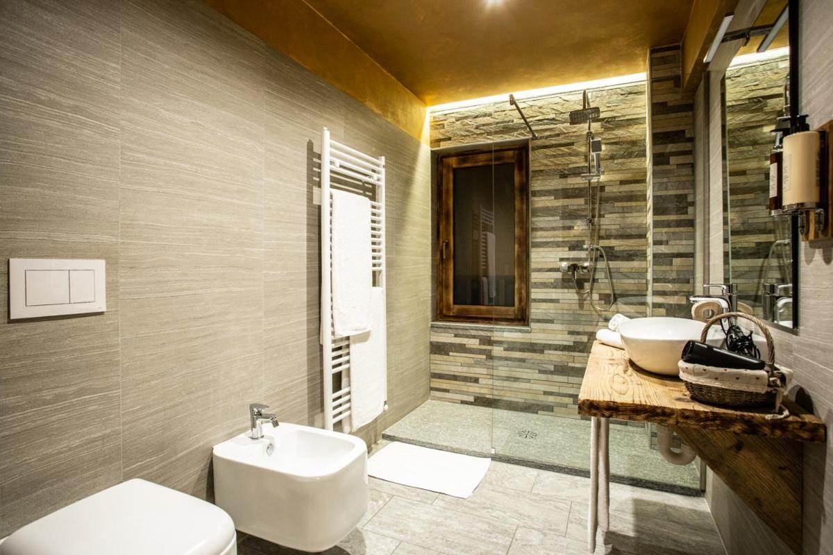 Alpine Rooms Guesthouse Breuil-Cervinia Exteriör bild