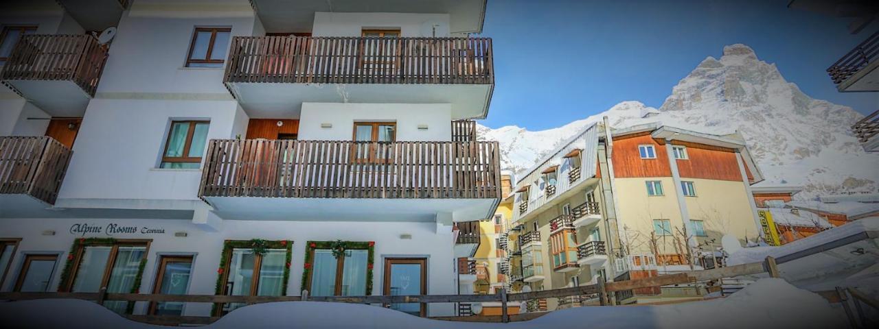 Alpine Rooms Guesthouse Breuil-Cervinia Exteriör bild
